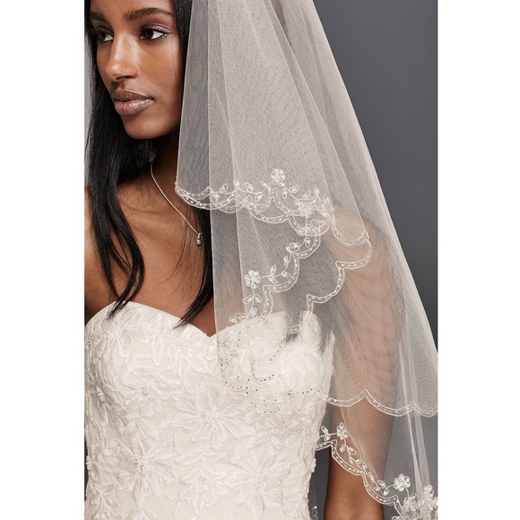 Beaded Floral Two Tier Layered Scallop Edge Fingertip Length Veil Ivory - Picture 1 of 6